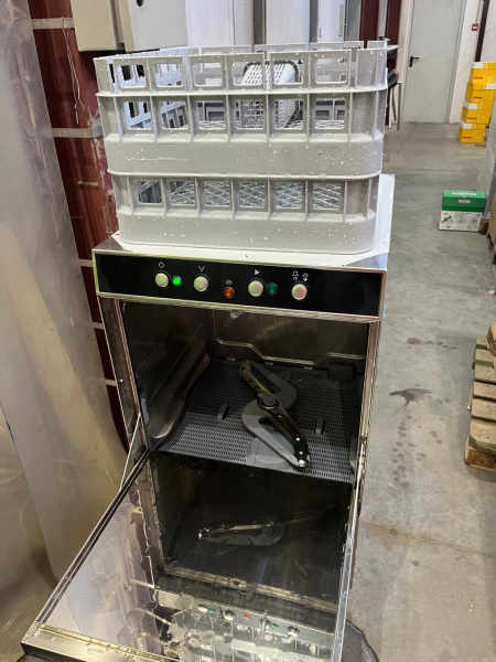 Машина посудомоечная Smeg ECOLINE UG402DM, Б/У