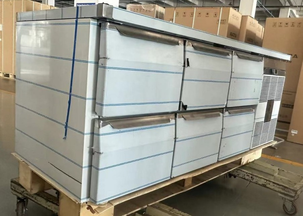 Стол холодильный YUKON QRL2160, объем 136 л, 6 выдвижных ящиков