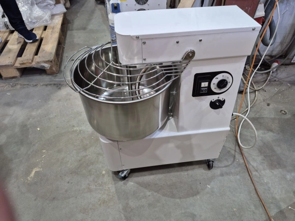 Тестомес спиральный с фиксированной дежой Prismafood IBT 30 2V, дежа 32 л, 24 кг теста, 2 скорости, Б/У