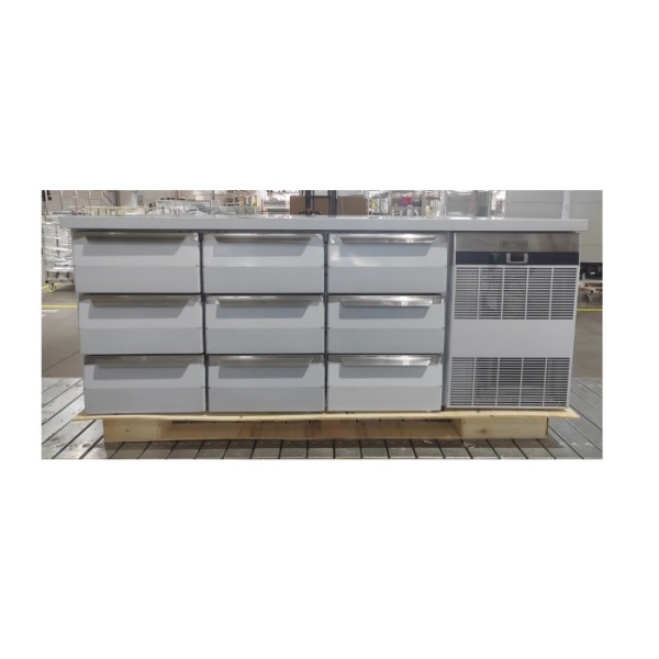 Стол холодильный YUKON QRL3190, объем 153 л, 9 выдвижных ящиков